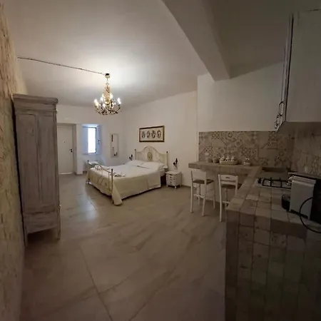 Casa Vacanze Vico Minaudo CTA Exterior foto