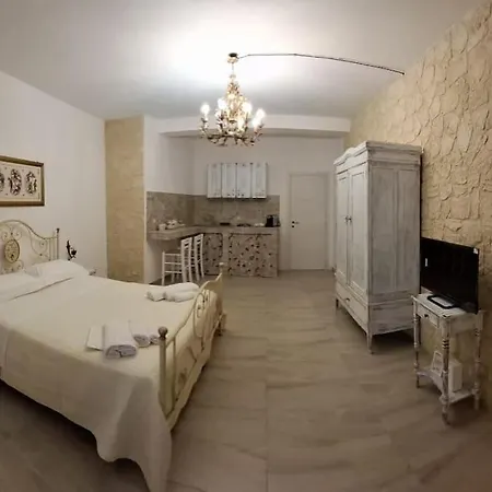 Casa Vacanze Vico Minaudo CTA Exterior foto